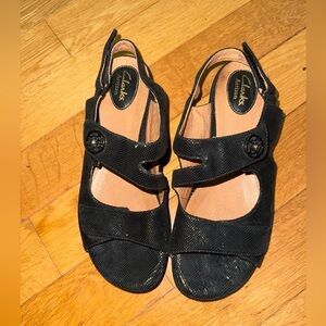 Clarks Women's Elegant Black Sandals